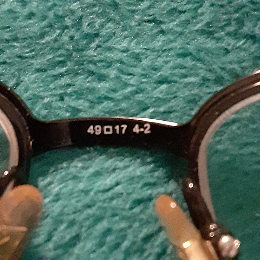 Kate Spade eye glasses / case - Picture 8 of 8
